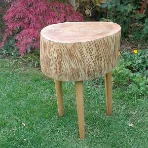 stolek z topolového dřeva vysoký